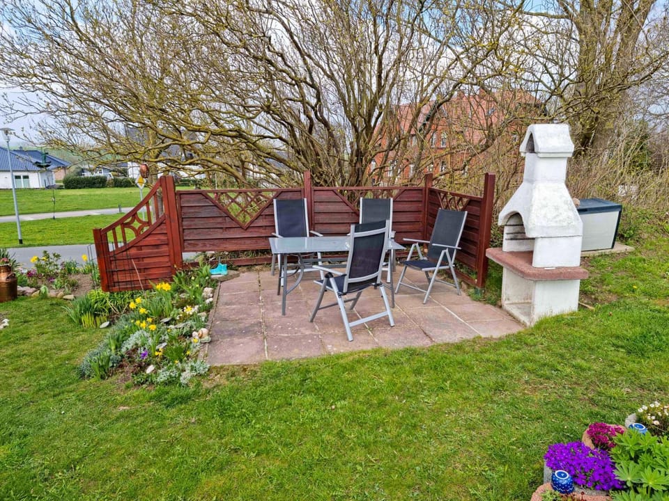 BBQ facilities, Garden, Dining area, Garden view