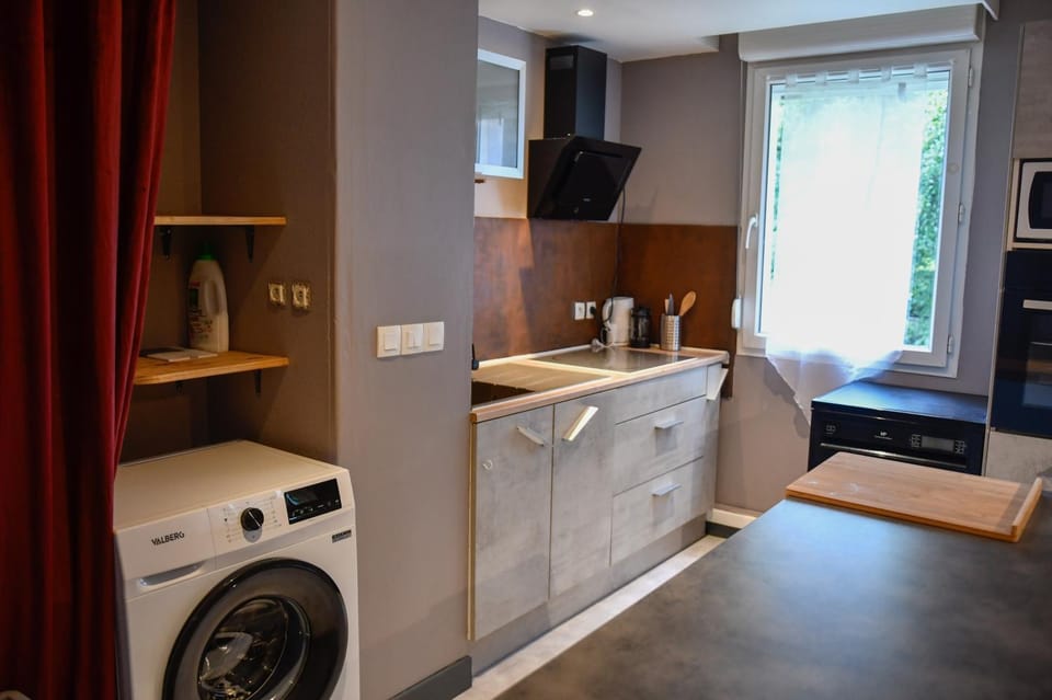 dishwasher, microwave, storage, stove, washing machine, kitchen