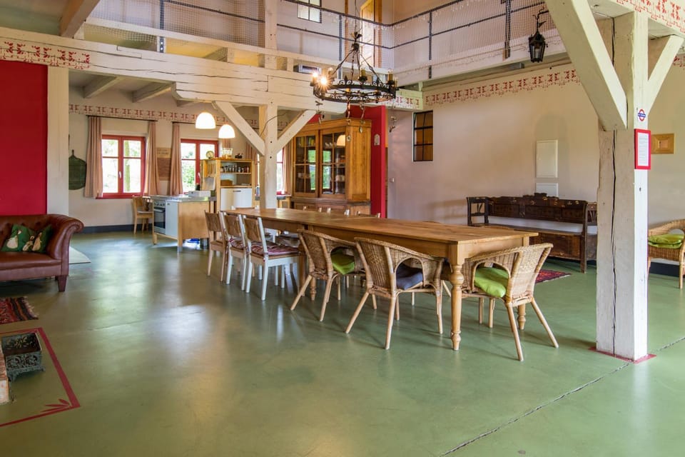 Kitchen or kitchenette, Living room, Seating area