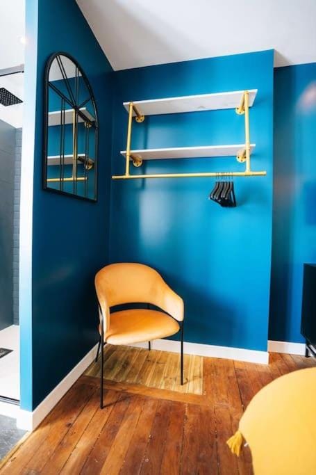 Le Blue Bering - Confort & Design - Climatisation Apartment in Centre-Val de Loire