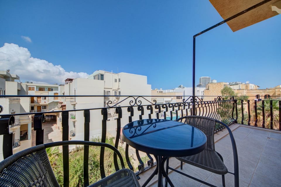Property building, Patio, Day, View (from property/room), Balcony/Terrace, Dining area