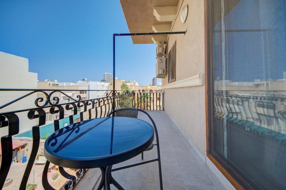 Day, View (from property/room), Balcony/Terrace, Dining area