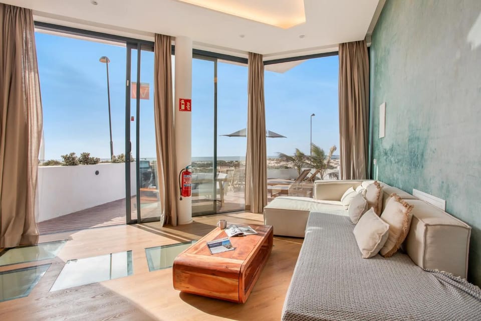 Day, View (from property/room), Living room