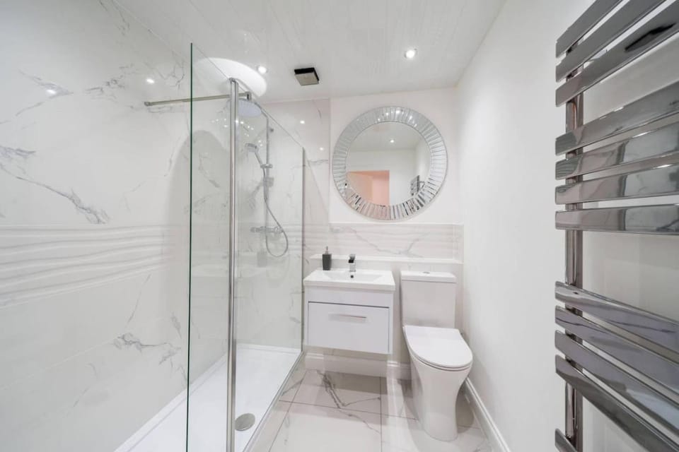 Twin Bridges Apartment in Dundee