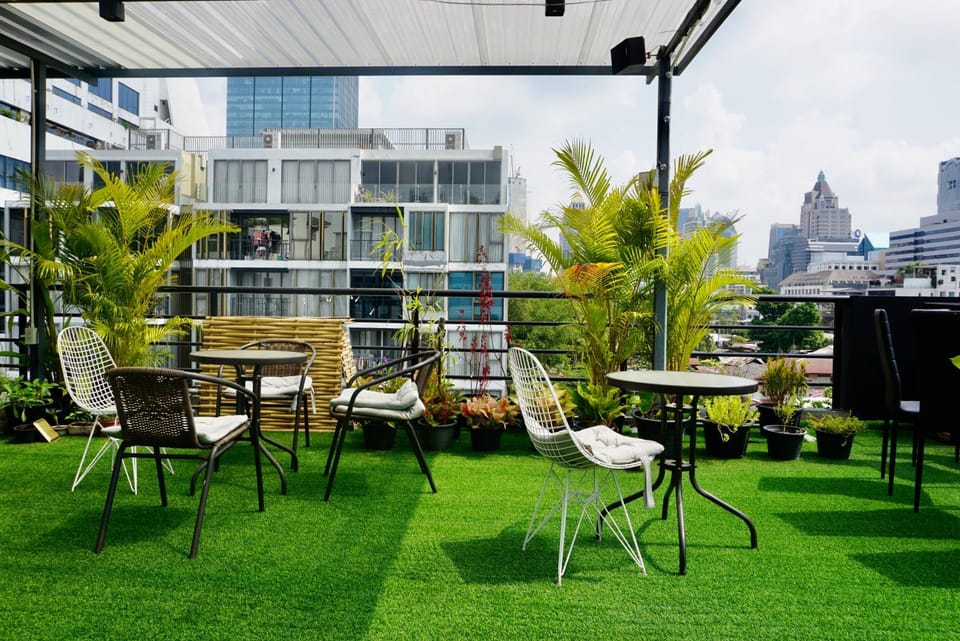 Garden, View (from property/room), Seating area