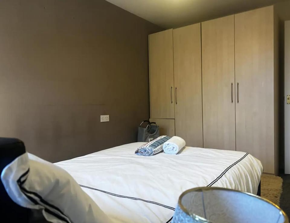 Bed, Bedroom, wardrobe