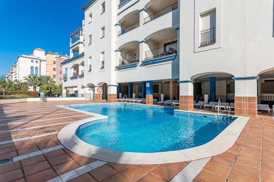 Property building, Swimming pool