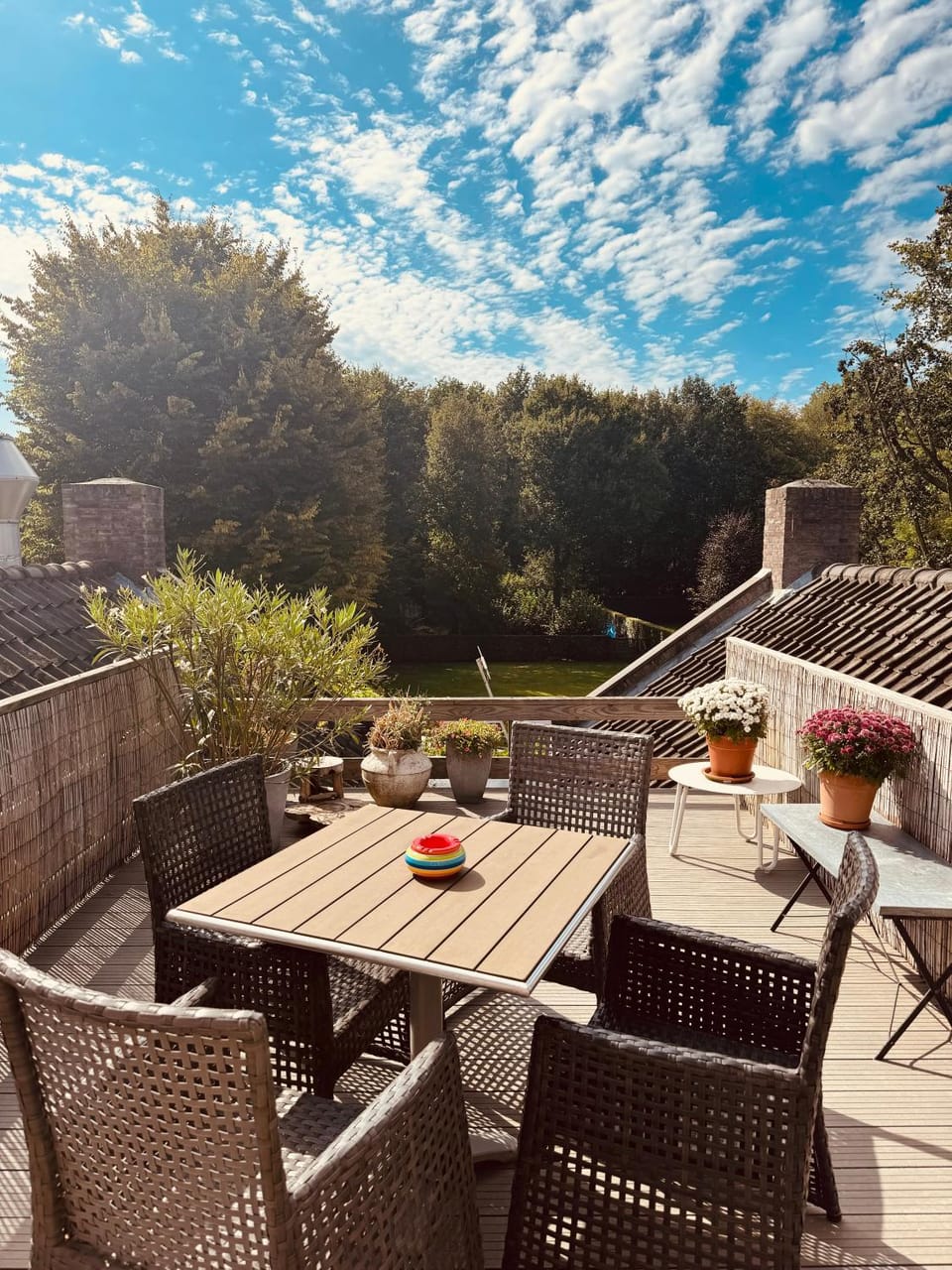 View (from property/room), Balcony/Terrace, Garden view