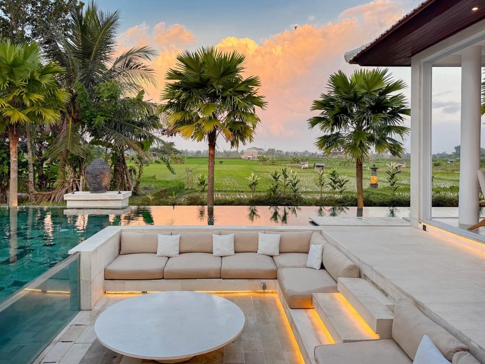 Property building, Natural landscape, Seating area, Pool view, Swimming pool, sunbed