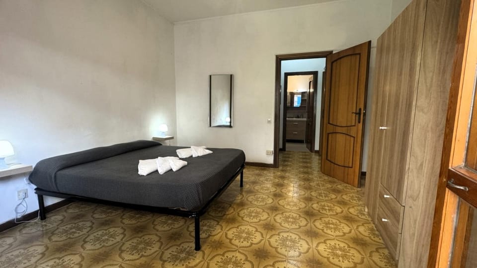 Acton House Apartment in Ostia