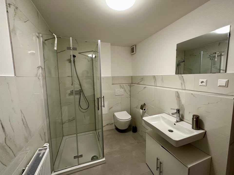 Shower, Toilet, Bathroom