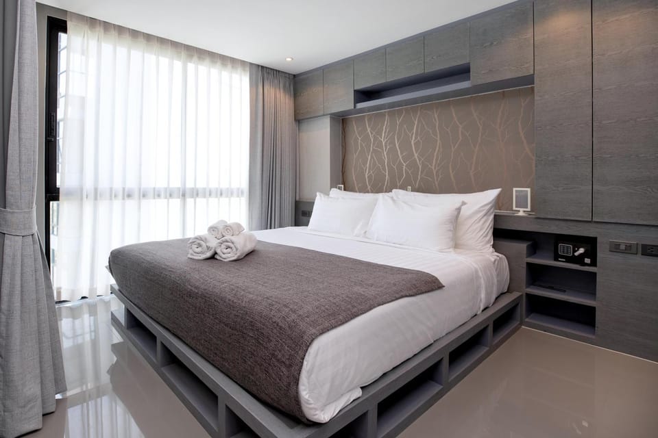 Bed, Photo of the whole room, Bedroom