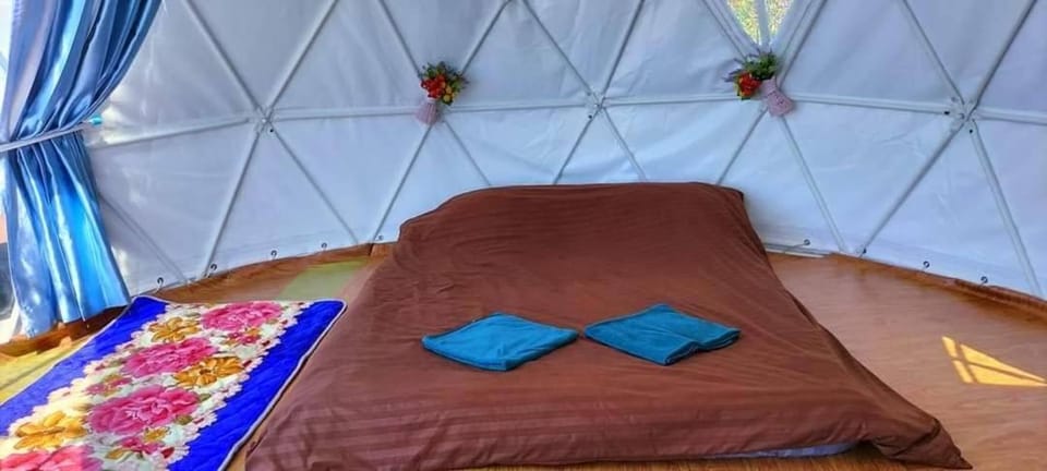 ฮิมดอย แคมป์ปิ้ง Luxury tent in Thailand