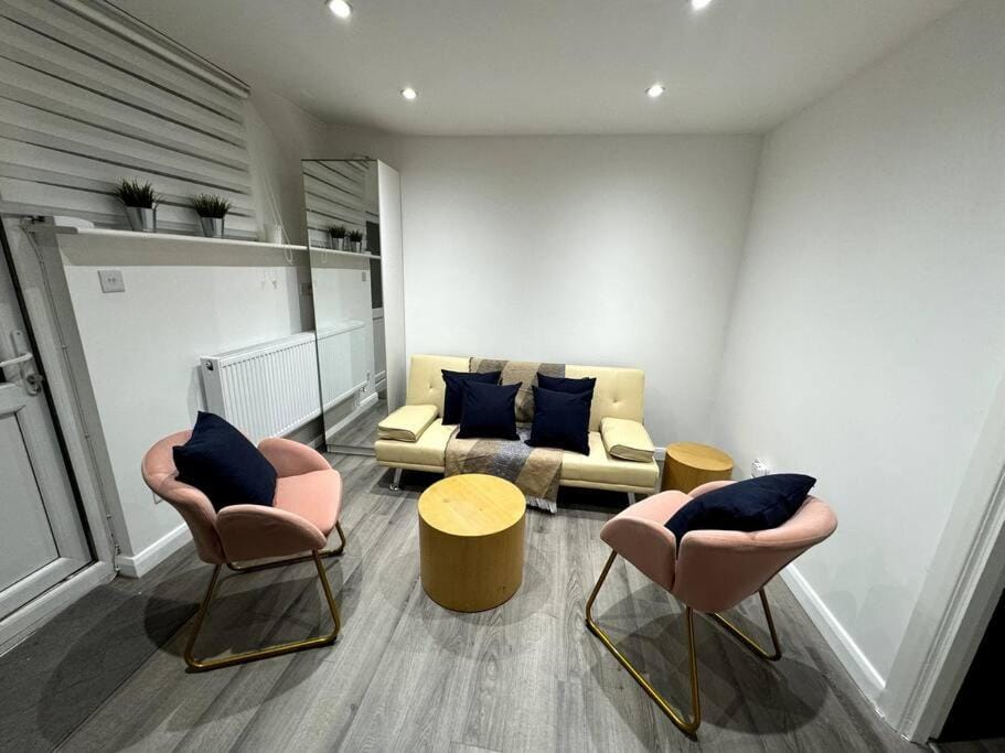 Great 3 bedrooms Flat in Clapham Apartment in London