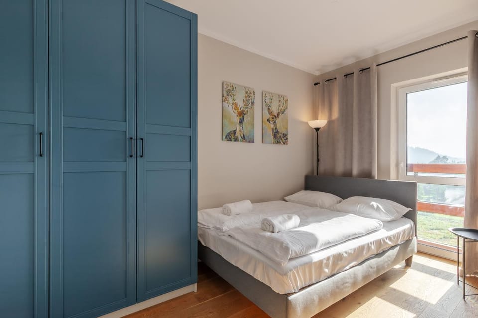Bed, Photo of the whole room, Bedroom, towels, wardrobe