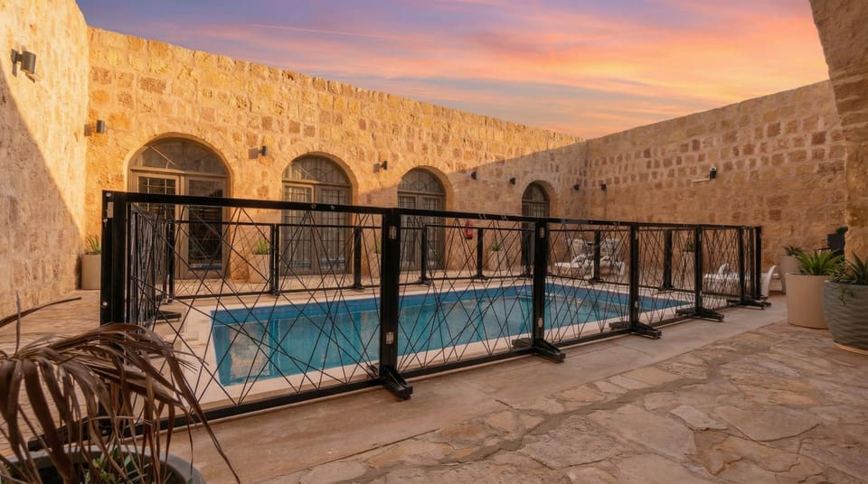 Pool view, Swimming pool