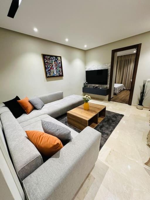 Studio Al Amir 12 CFC à 2mn Apartment in Casablanca