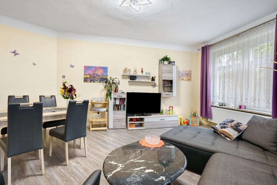 Property building, Living room