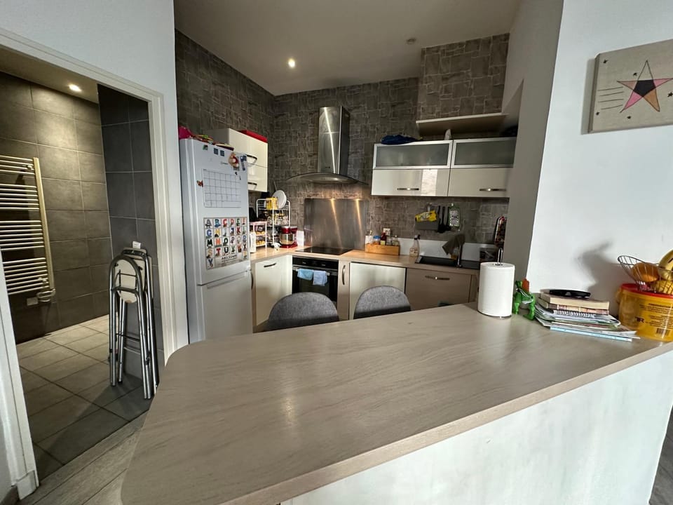 Kitchen or kitchenette, dishwasher, minibar, oven