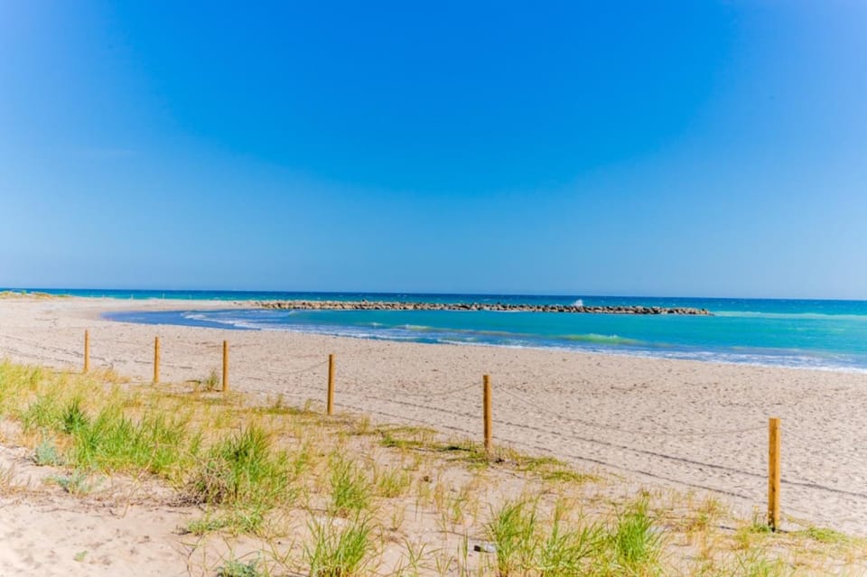 Frente a mar salida directa playa solo 30M agua Apartment in Garraf