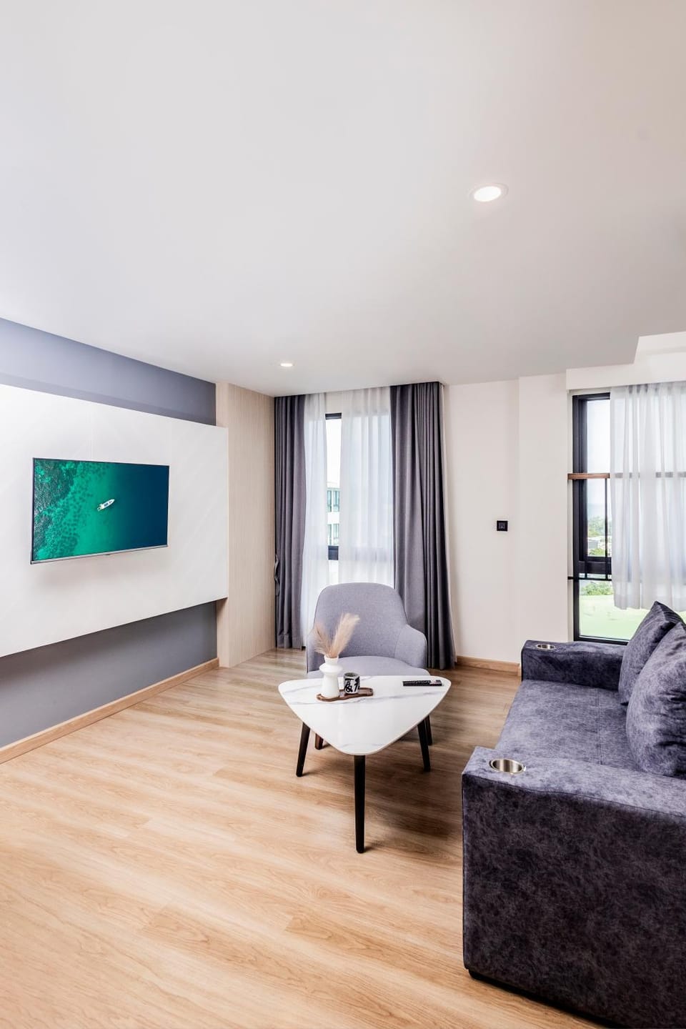 Living room, Seating area