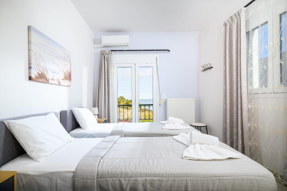 Bedroom, Sea view, air conditioner