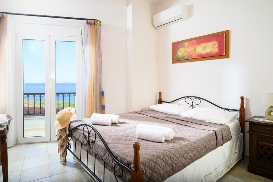 Bedroom, Sea view, air conditioner