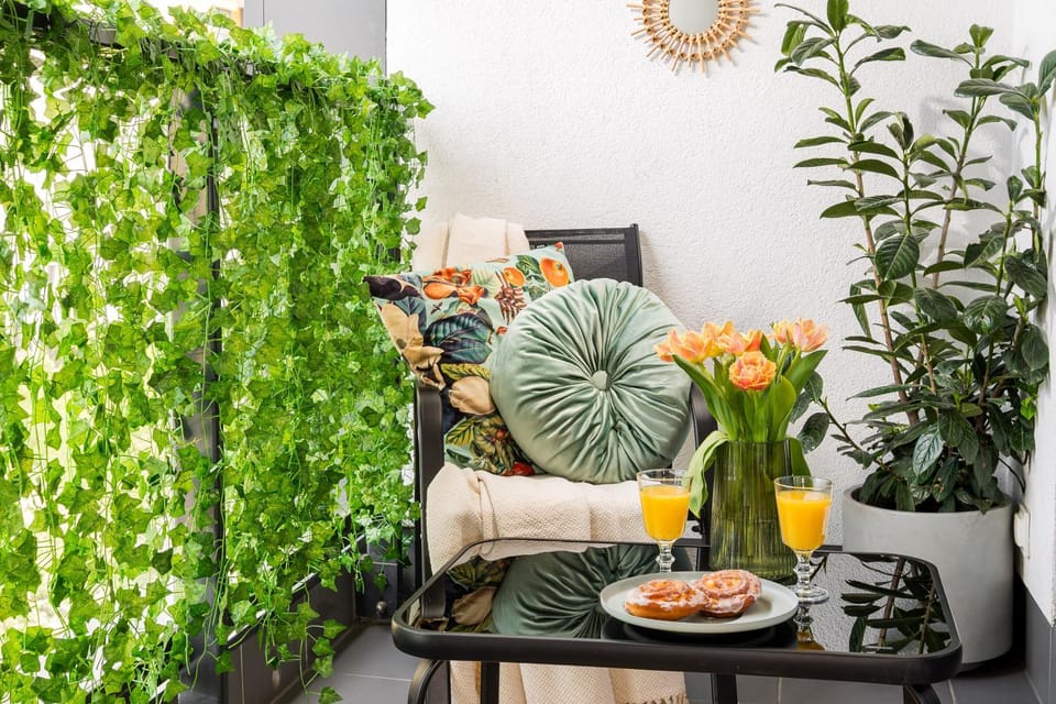 Balcony/Terrace, Food and drinks, Food