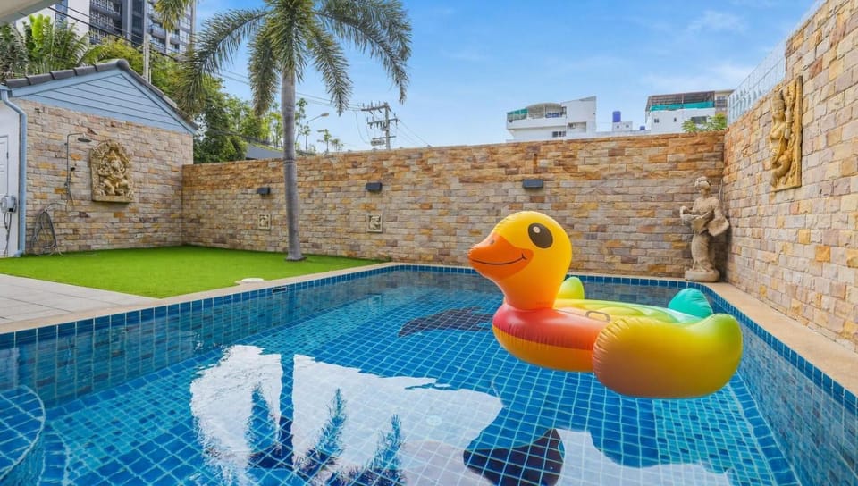 Day, Pool view, Pool view, Swimming pool, Swimming pool, Swimming pool, sunbed
