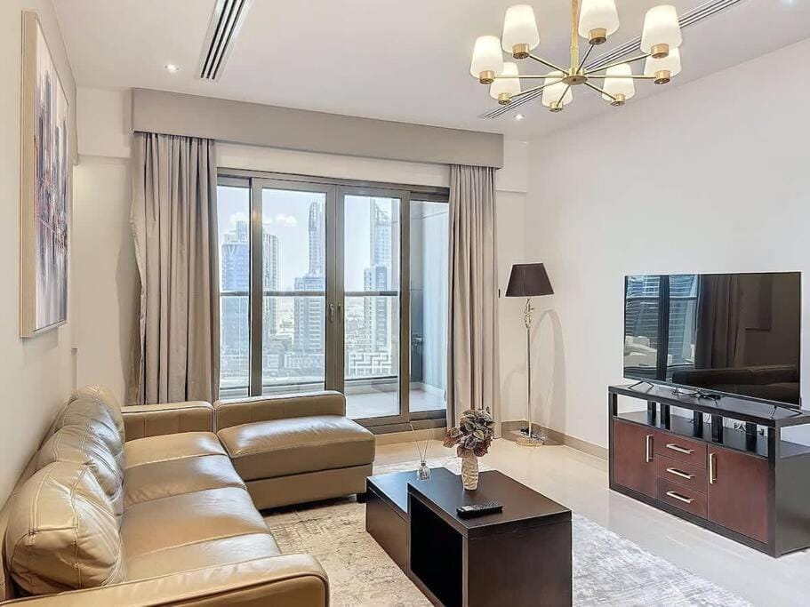 Tick - King Suite City Skyline View with Pool & Sauna Apartment in Dubai