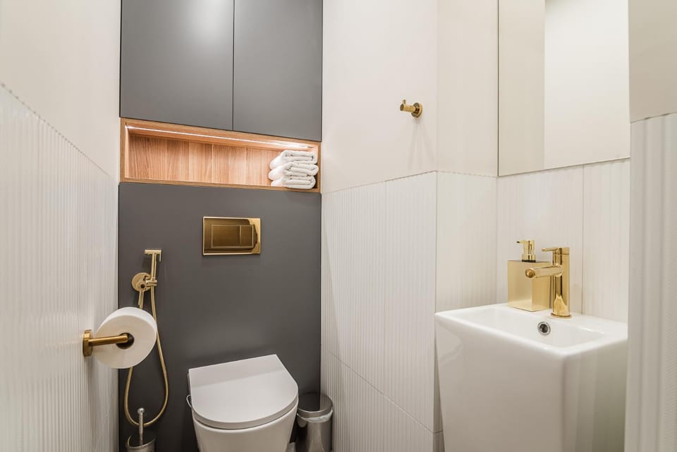 Toilet, Bathroom