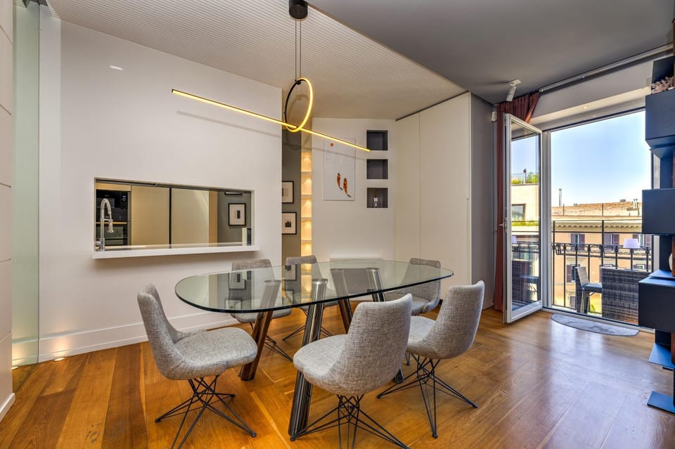 Kitchen or kitchenette, Living room, Seating area, Dining area