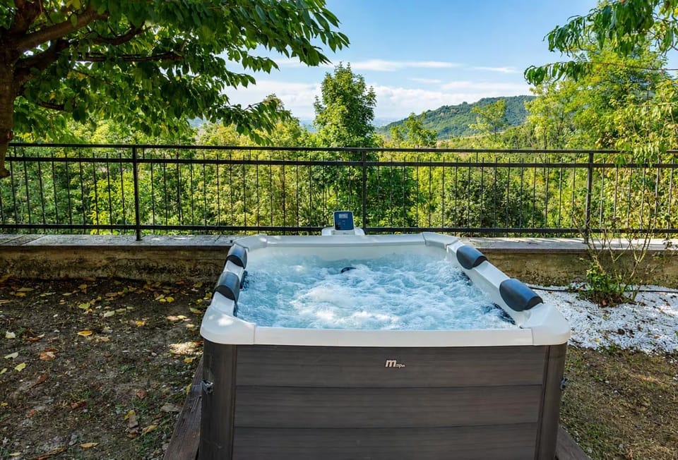 Villa Allegra Country House in Lombardy