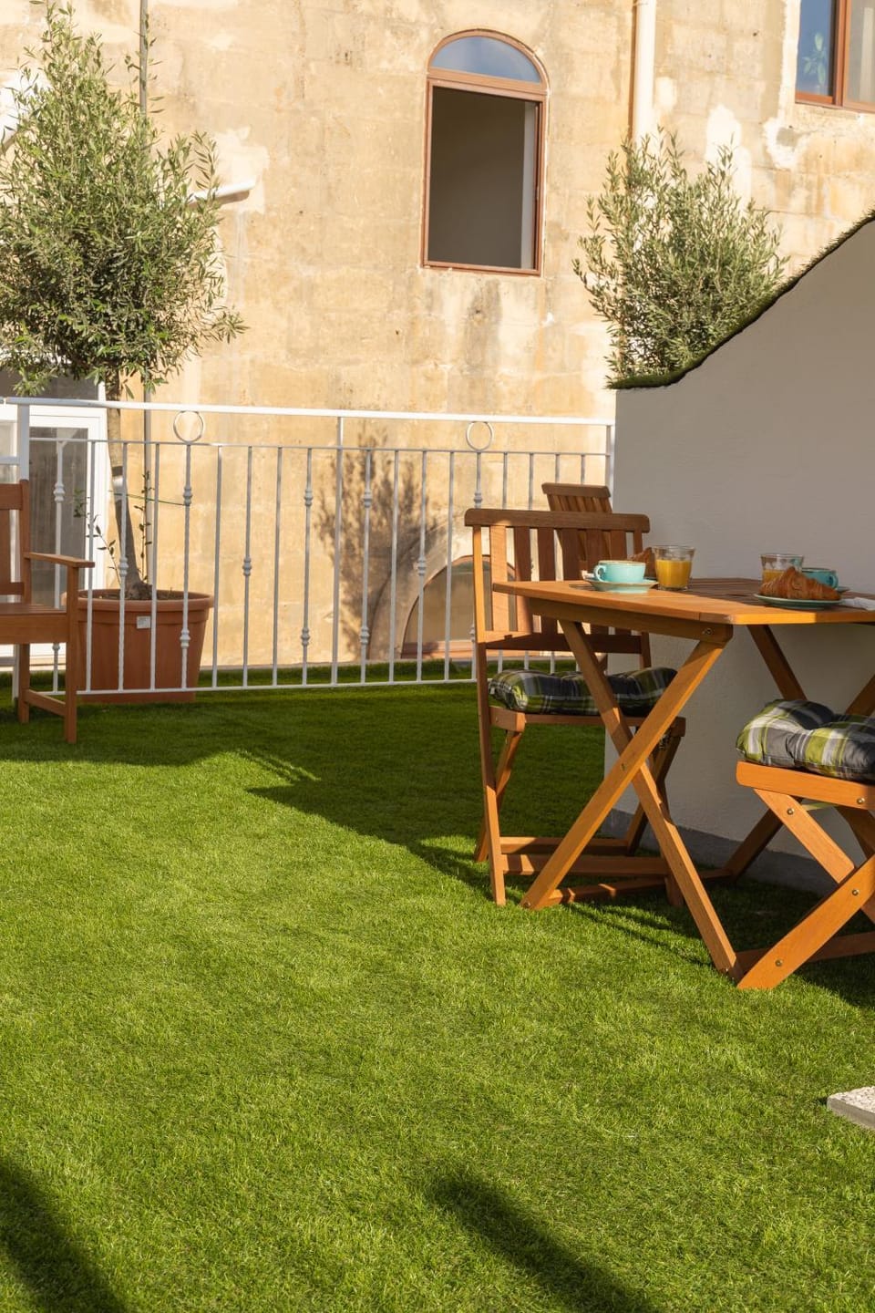 Balcony/Terrace, sunbed