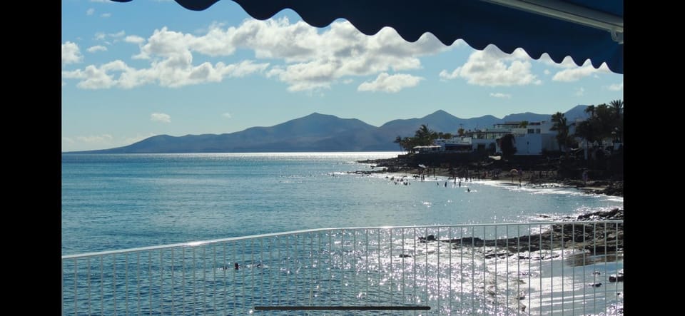 Sea Front Caletón Estudio Apartment in Puerto del Carmen
