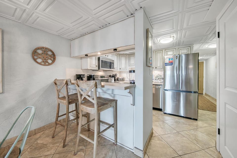 Sugar Beach Condo B-14 by Emerald Coast Retreats Apartment hotel in Lower Grand Lagoon