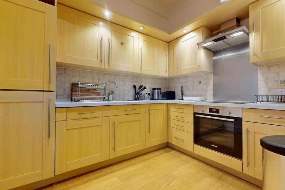 Prime Location Prince's Gate Mews 4BD 3 BATH House in City of Westminster