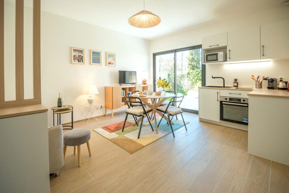 Escapade à 2 Bassin Arcachon - jardin - WiFI Apartment in Gujan-Mestras