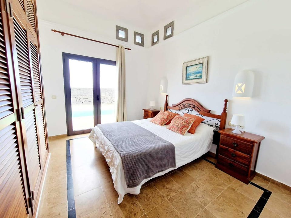Casa Vacacional Anna, piscina privada climatizada House in Playa Blanca