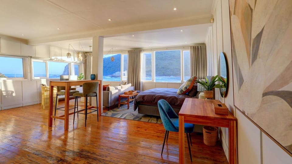 Property building, Living room, Bedroom