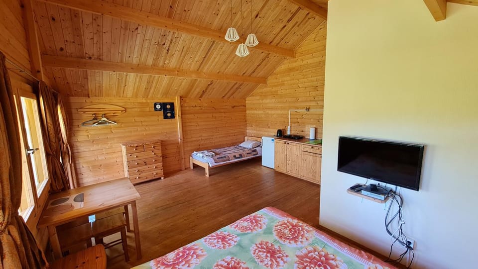TV and multimedia, Living room, Dining area