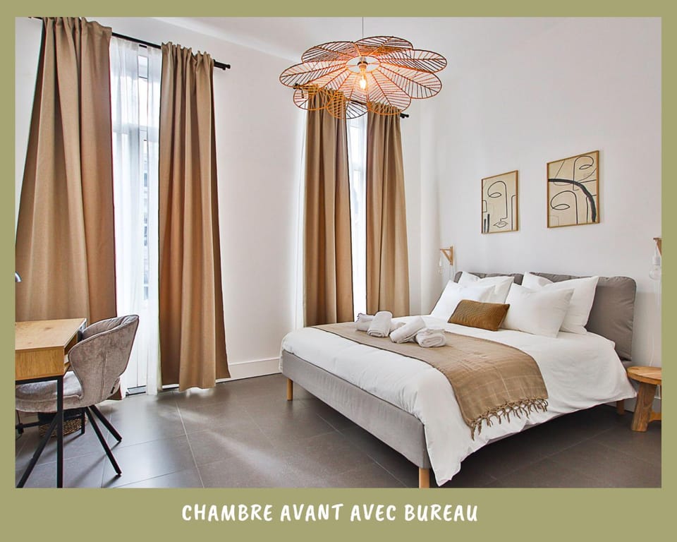 Bed, Photo of the whole room, Bedroom