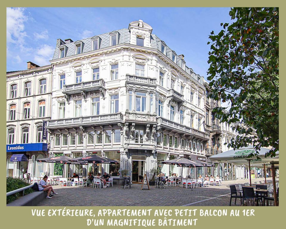 Property building, City view