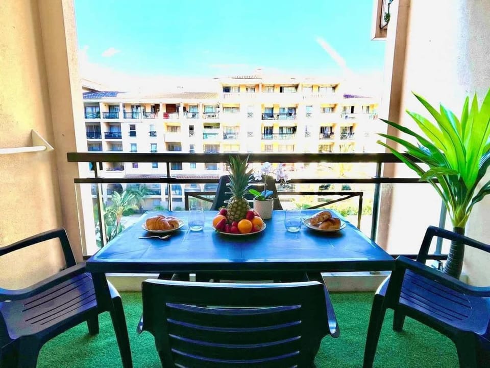 Le Cannes Beach 408 - cosy Balcon Piscine Netflix Apartment in Cannes