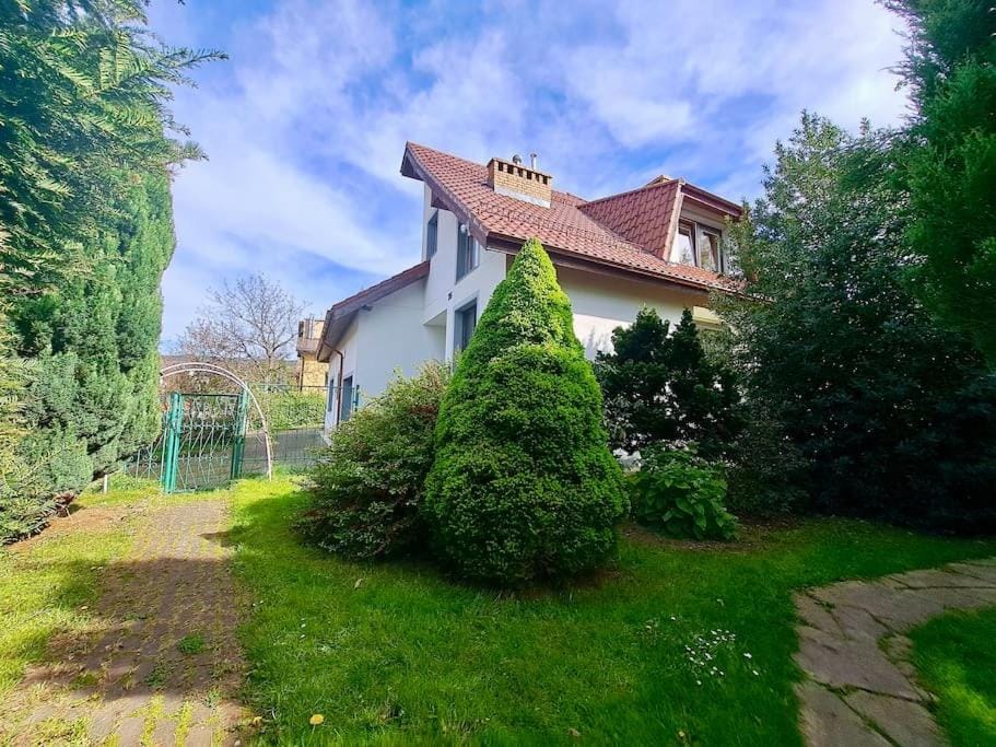 Dom w Karkonoszach z basenem 5 sypialni House in Lower Silesian Voivodeship