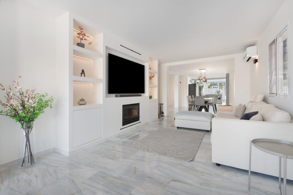 Property building, Living room