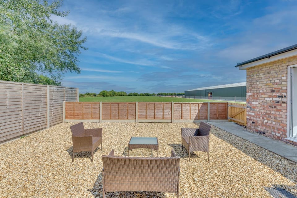 Patio, Day, Natural landscape, View (from property/room), Balcony/Terrace