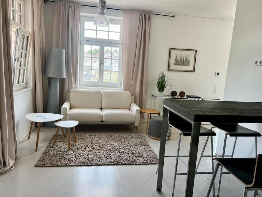 Living room, Photo of the whole room, Seating area, Dining area