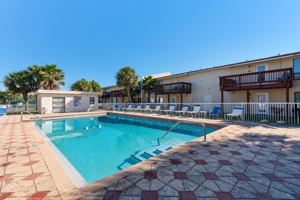Beachview 107 House in Pensacola Beach