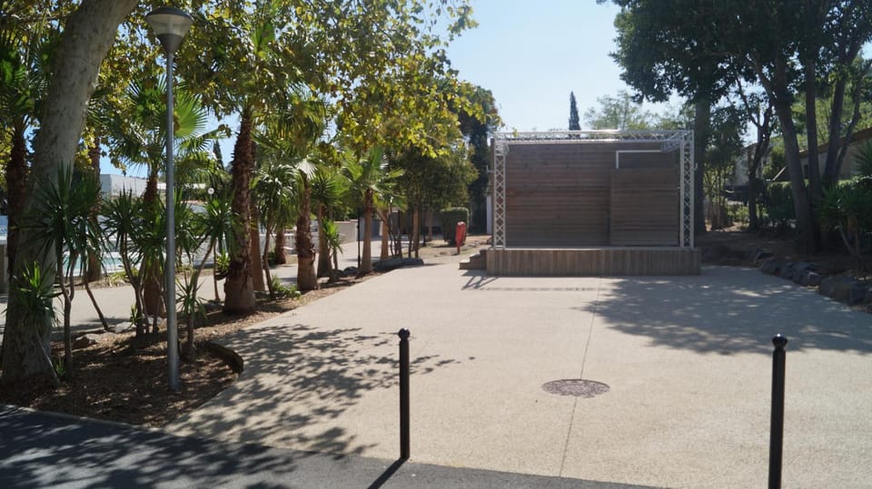 Mobile-home camping 7 fonts AGDE Campground/ 
RV Resort in Agde